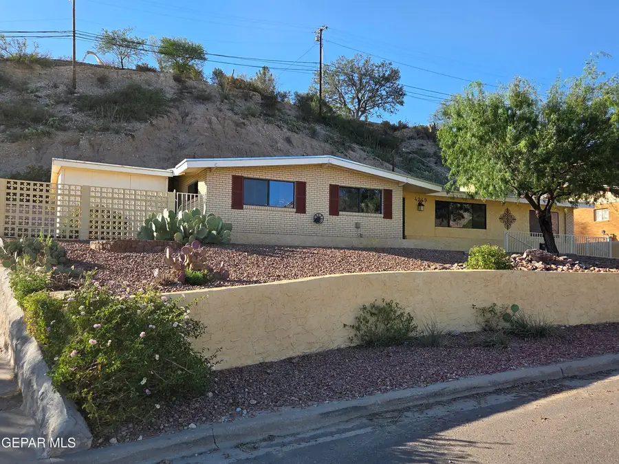 4249 Canterbury Drive, El Paso, TX 79902 - #3