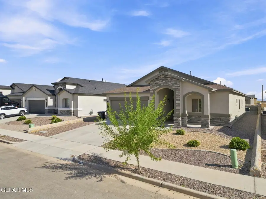 13720 Lago Vista Avenue, Horizon City, TX 79928 - #2