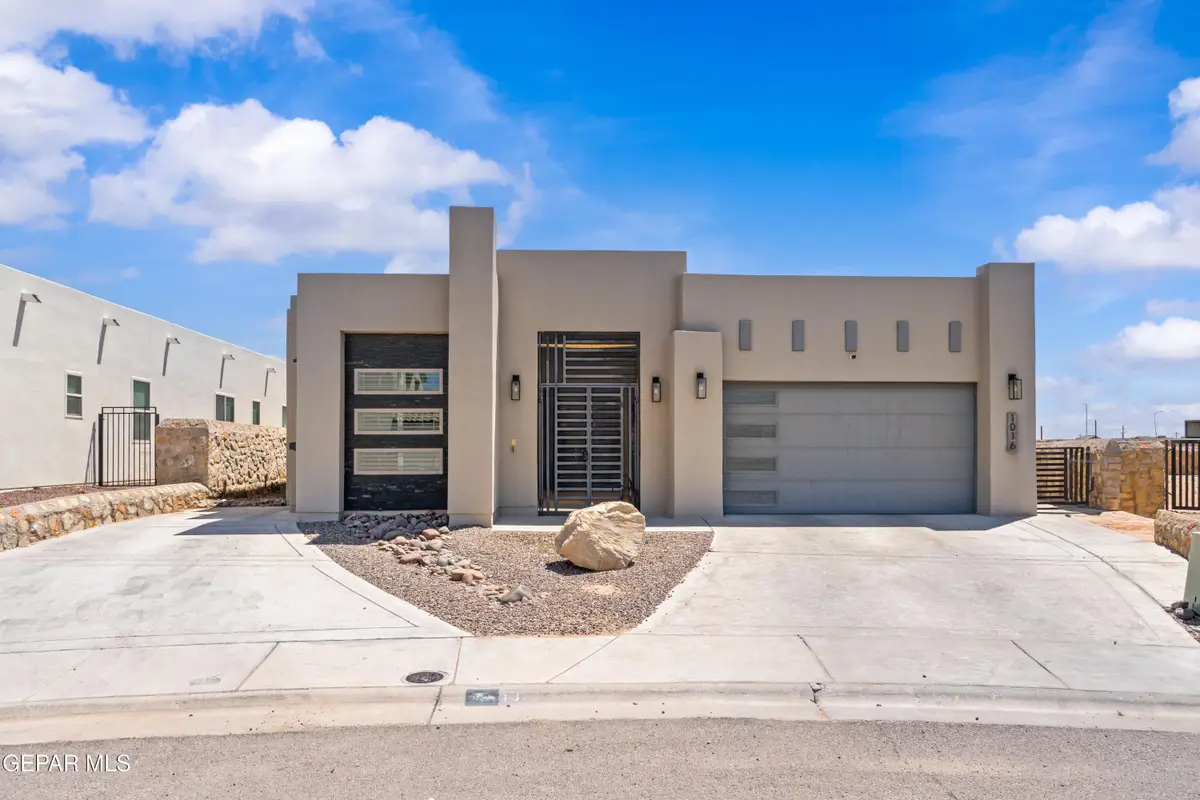 1016 Gaitan Street, Horizon City, TX 79928 - #1
