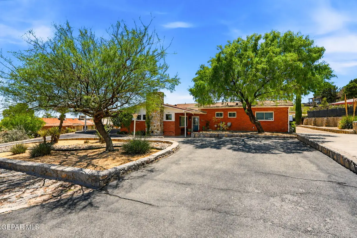 3208 Titanic Avenue, El Paso, TX 79904 - #1