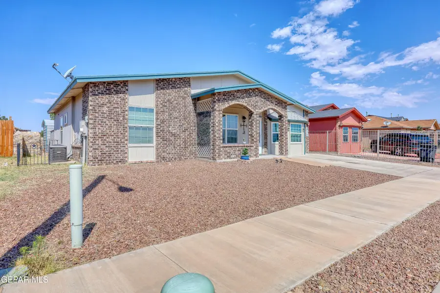 917 Brezo Street, Horizon City, TX 79928 - #3