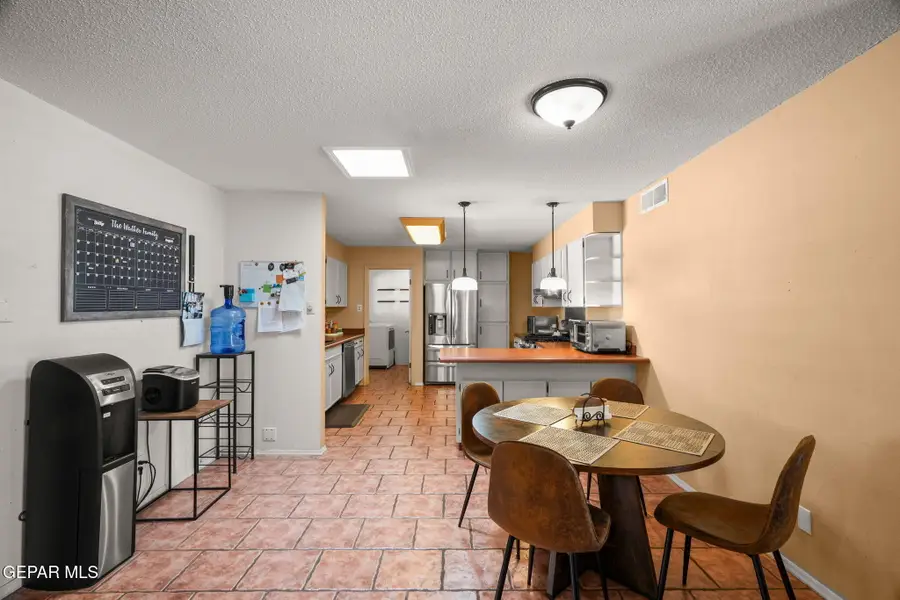 3405 Moonlight Avenue, El Paso, TX 79904 - #2