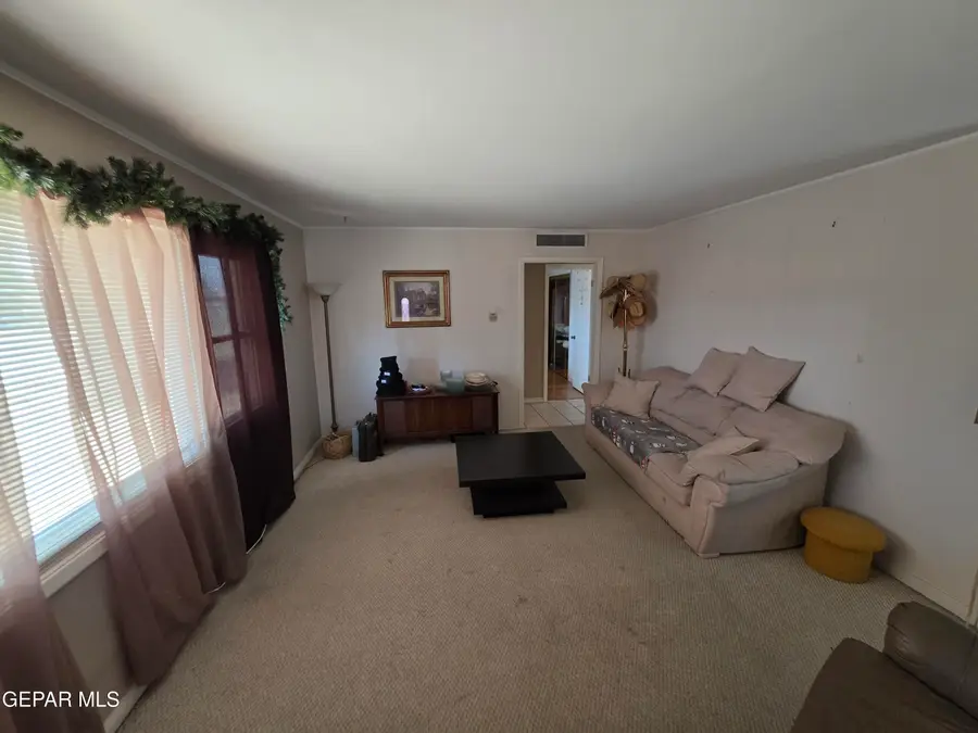 1400 Idlewilde Drive, El Paso, TX 79925 - #3