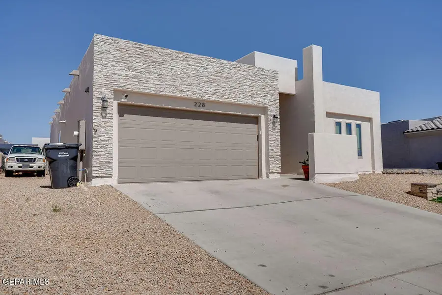 228 Emerald Stone Lane, Horizon City, TX 79928 - #3