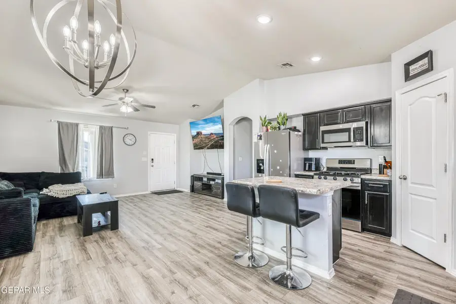 948 Villa Seca Drive, Horizon City, TX 79928 - #3
