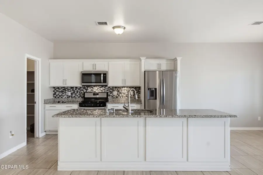 6213 Brazos River Drive, El Paso, TX 79932 - #3