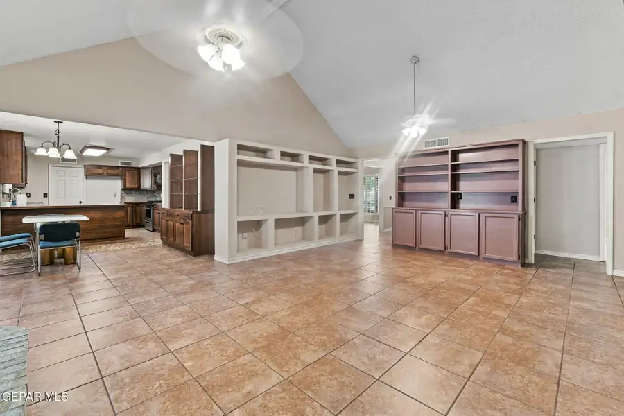 860 Hempstead Drive, El Paso, TX 79912 - #3