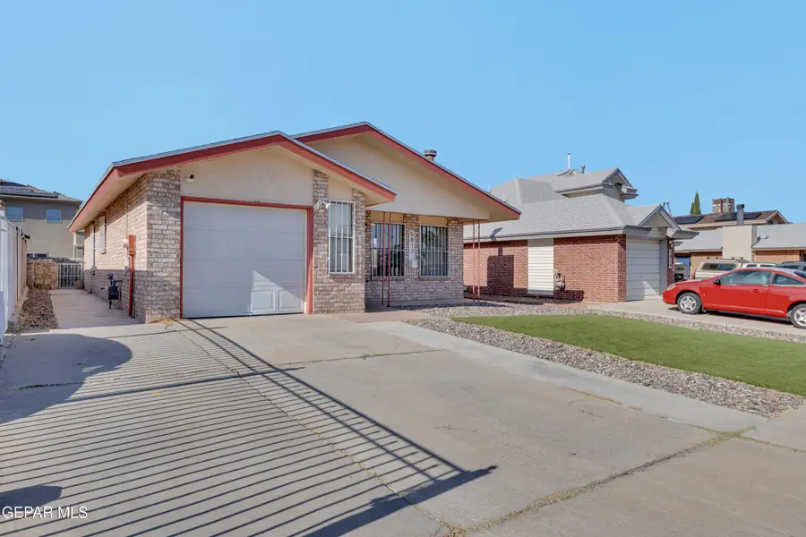 5817 Chippendale Avenue, El Paso, TX 79934 - #3