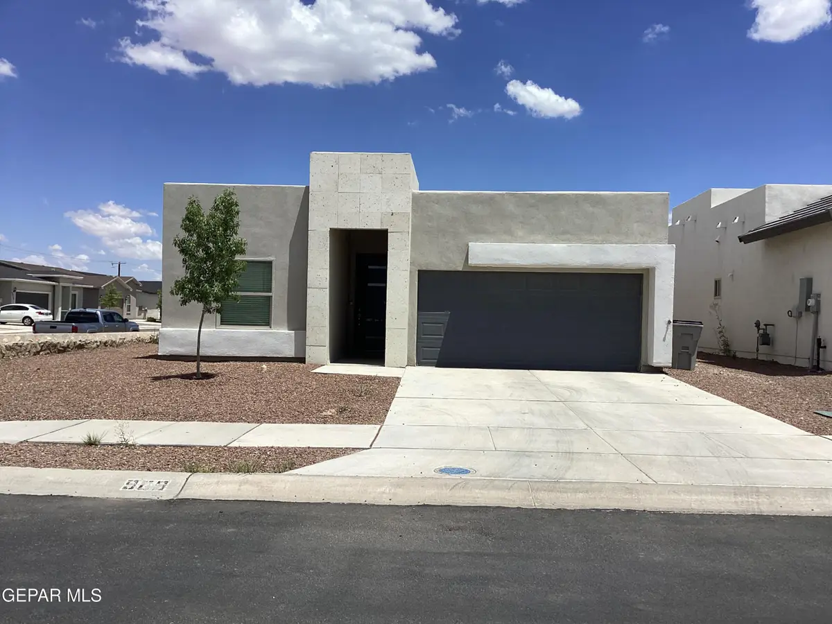 969 Aqueduct Avenue, El Paso, TX 79932 - #1