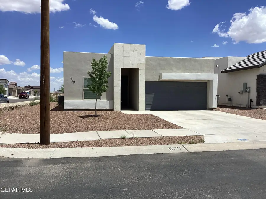 969 Aqueduct Avenue, El Paso, TX 79932 - #2