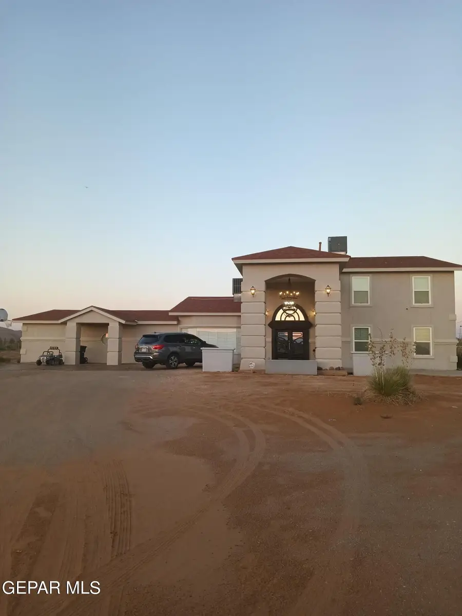 5466 Desert Willow Drive, El Paso, TX 79938 - #2