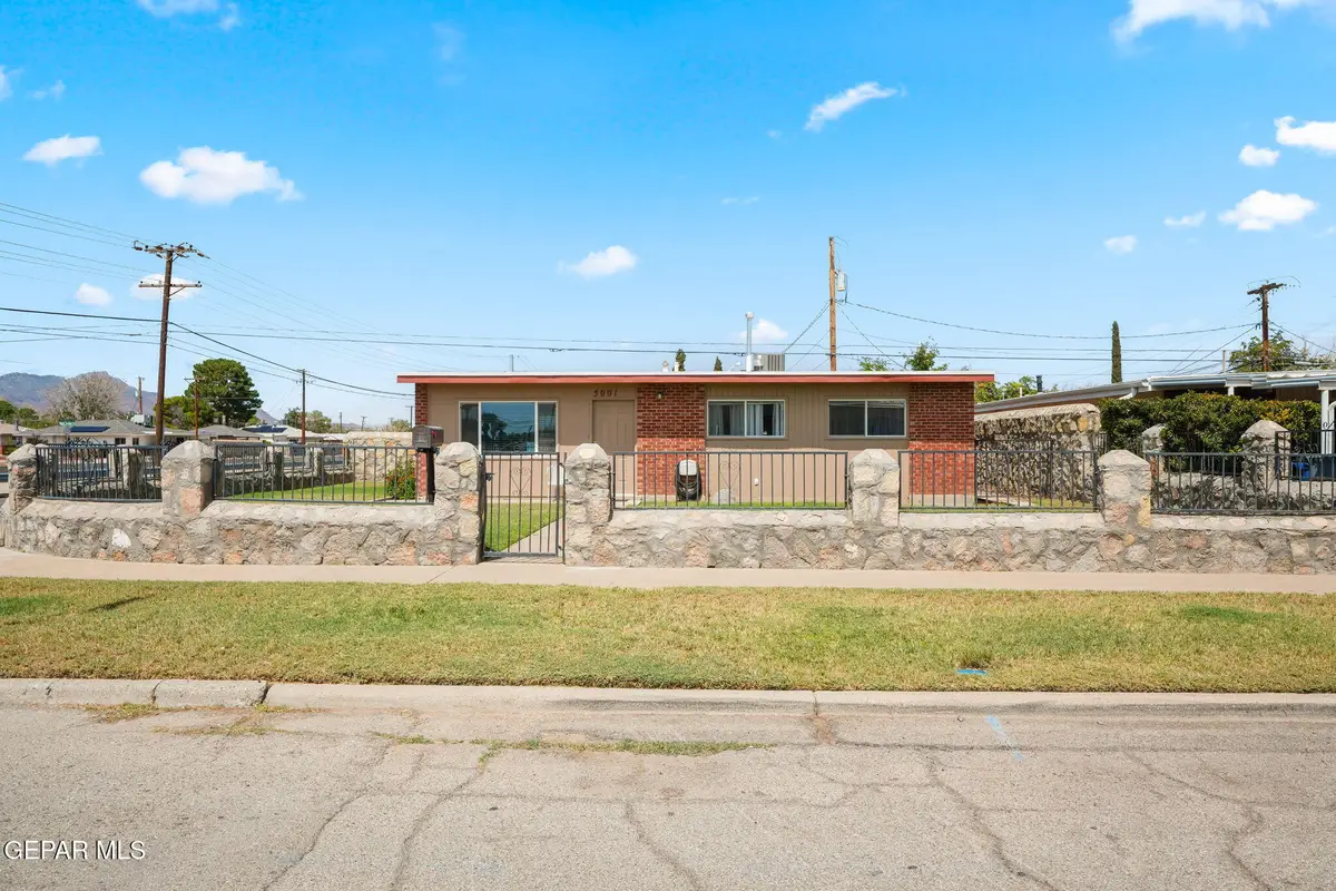 5001 Blue Ridge Drive, El Paso, TX 79904 - #1
