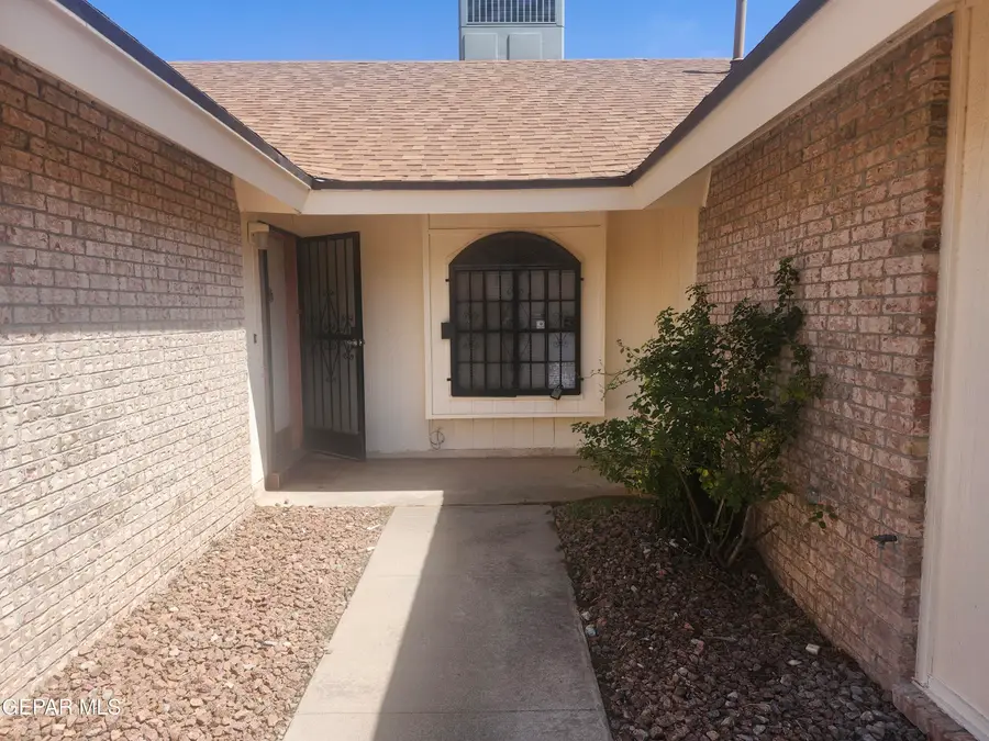 10960 Ernie Banks Drive, El Paso, TX 79934 - #2
