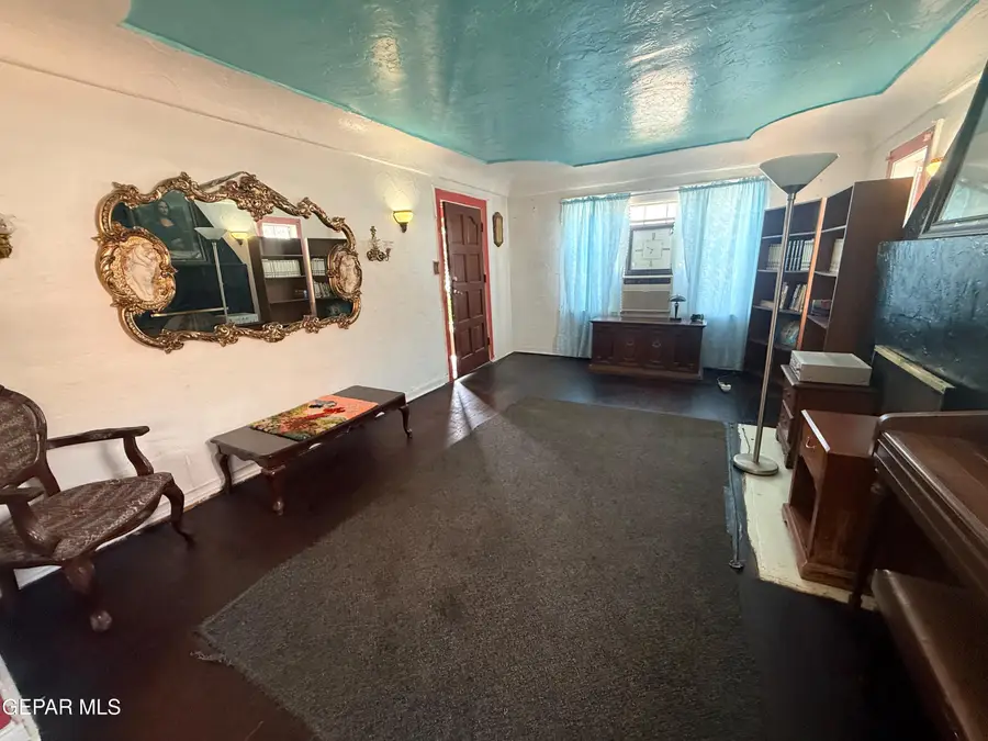 1128 E California Avenue, El Paso, TX 79902 - #3