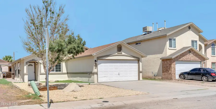 453 Valle Del Mar Drive, Socorro, TX 79927 - #2