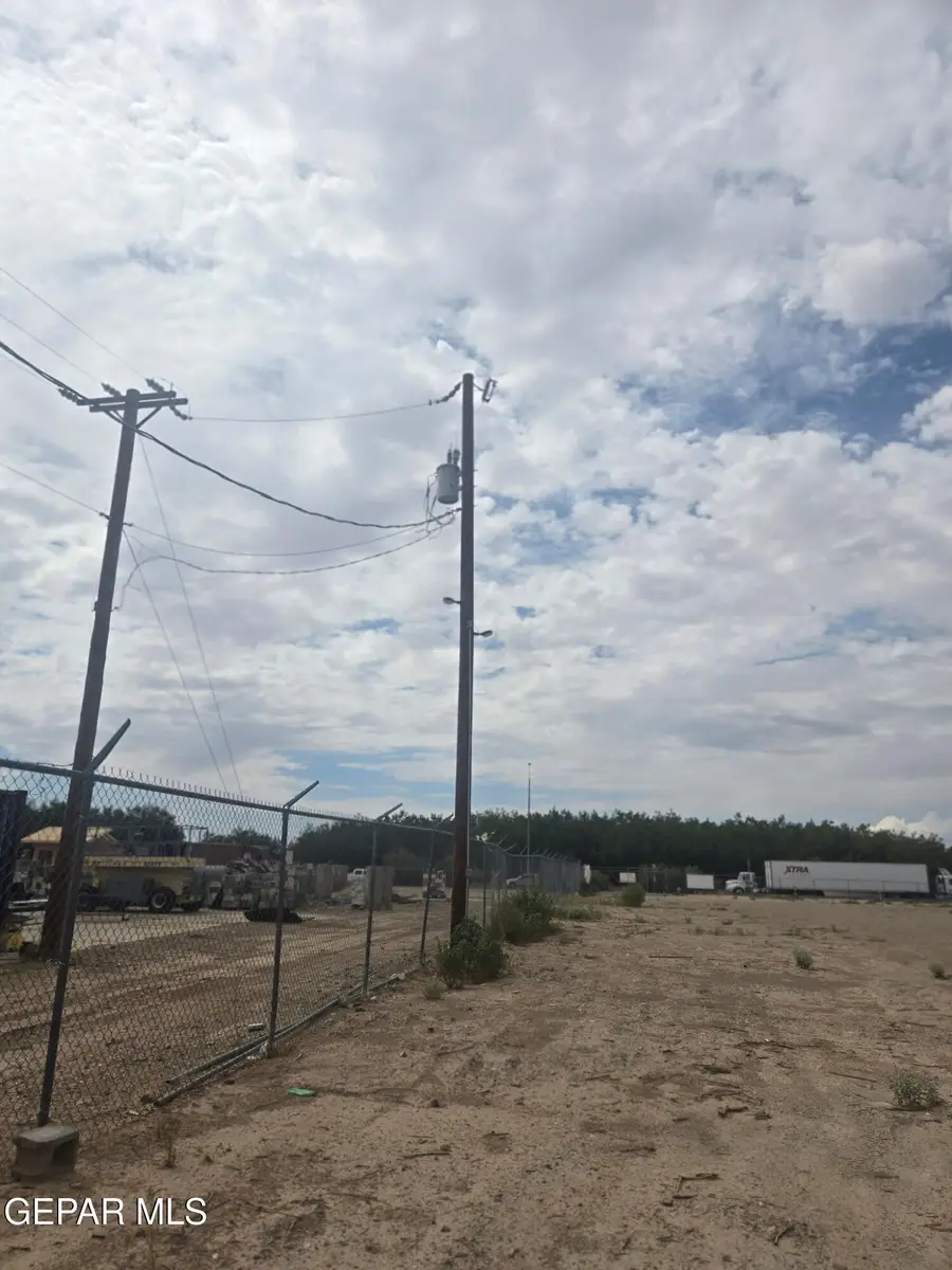 7660 Doniphan Drive, Canutillo, TX 79835 - #3