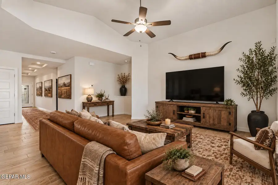 13749 Flora Vista Avenue, Horizon City, TX 79928 - #2