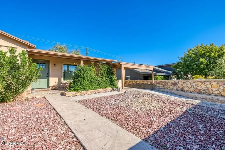 3324 N Stanton Street, El Paso, TX 79902 - #2