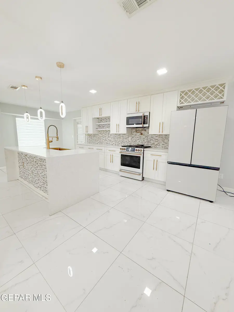 3112 Eads Place, El Paso, TX 79935 - #3