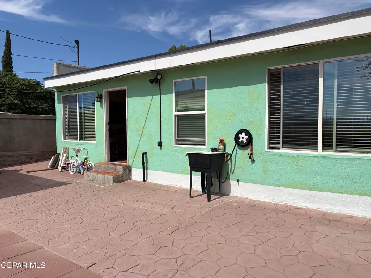 7332 SE Wilcox Drive E, El Paso, TX 79915 - #1