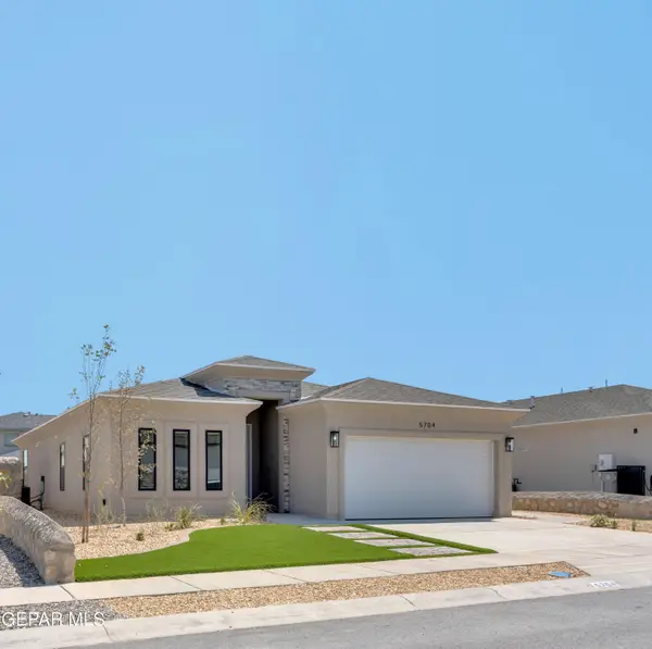 11829 Senda Place, El Paso, TX 79934