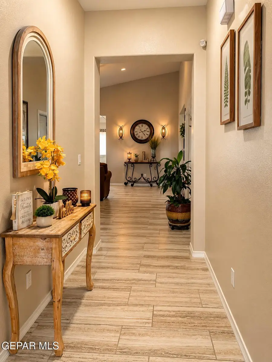 11596 Flor Cipres, Socorro, TX 79927 - #3
