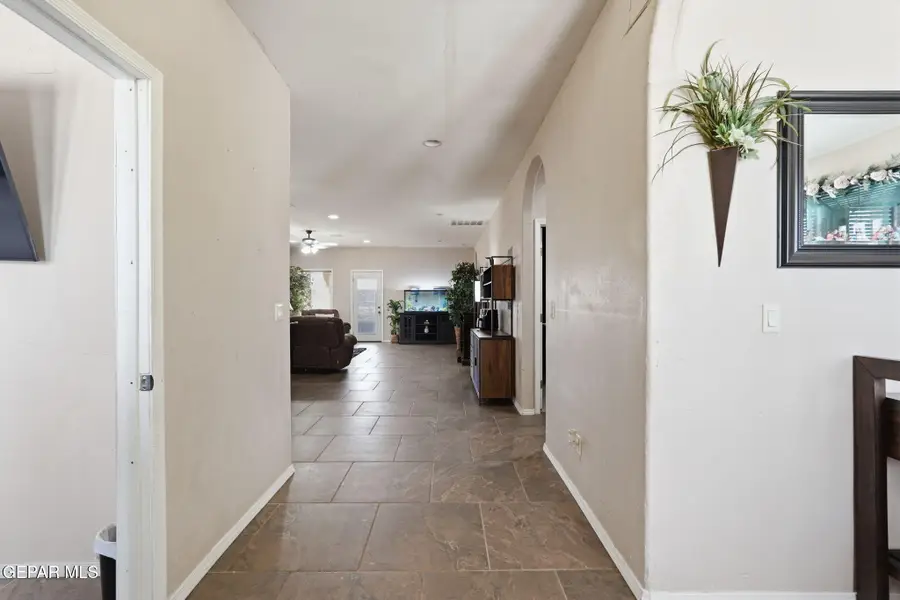 282 Via Cumbre Linda Circle, El Paso, TX 79928 - #2