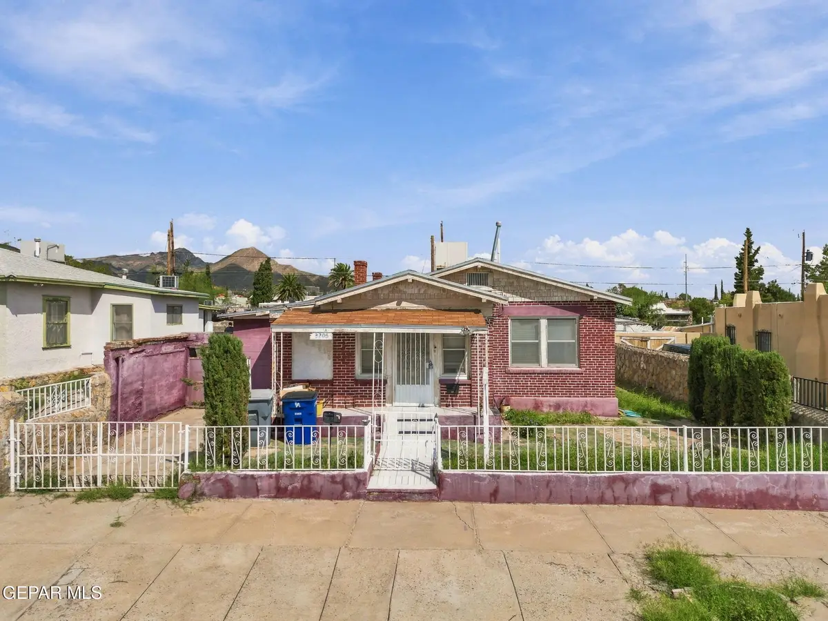3205 Frankfort Avenue, El Paso, TX 79930 - #1