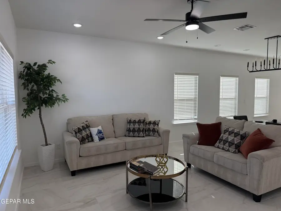 13872 Carolina Ponce Avenue, Horizon City, TX 79928 - #3