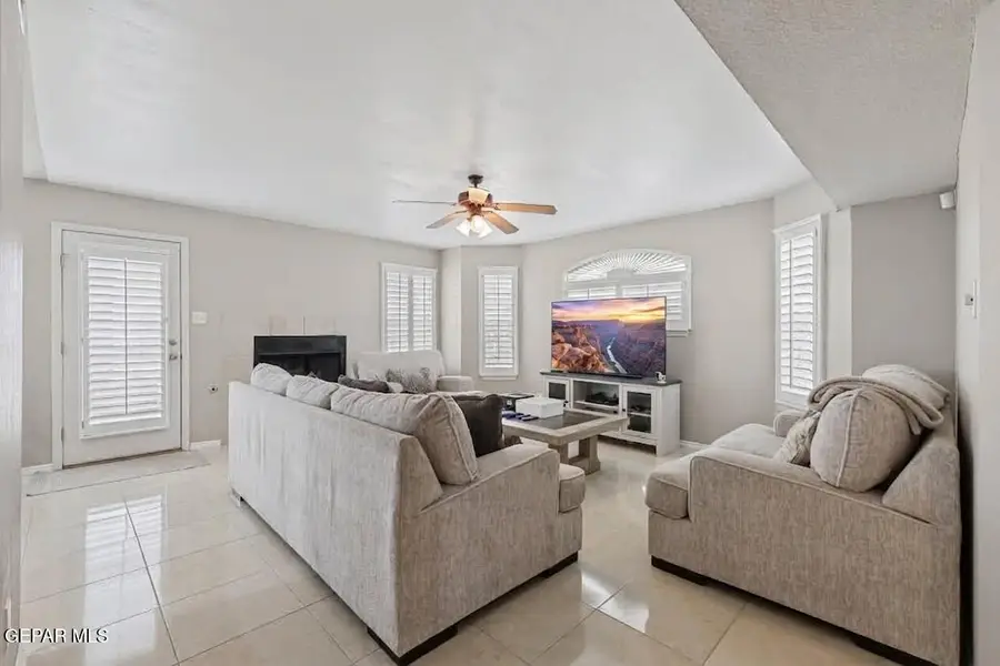 7361 Camino Del Sol Drive, El Paso, TX 79911 - #3