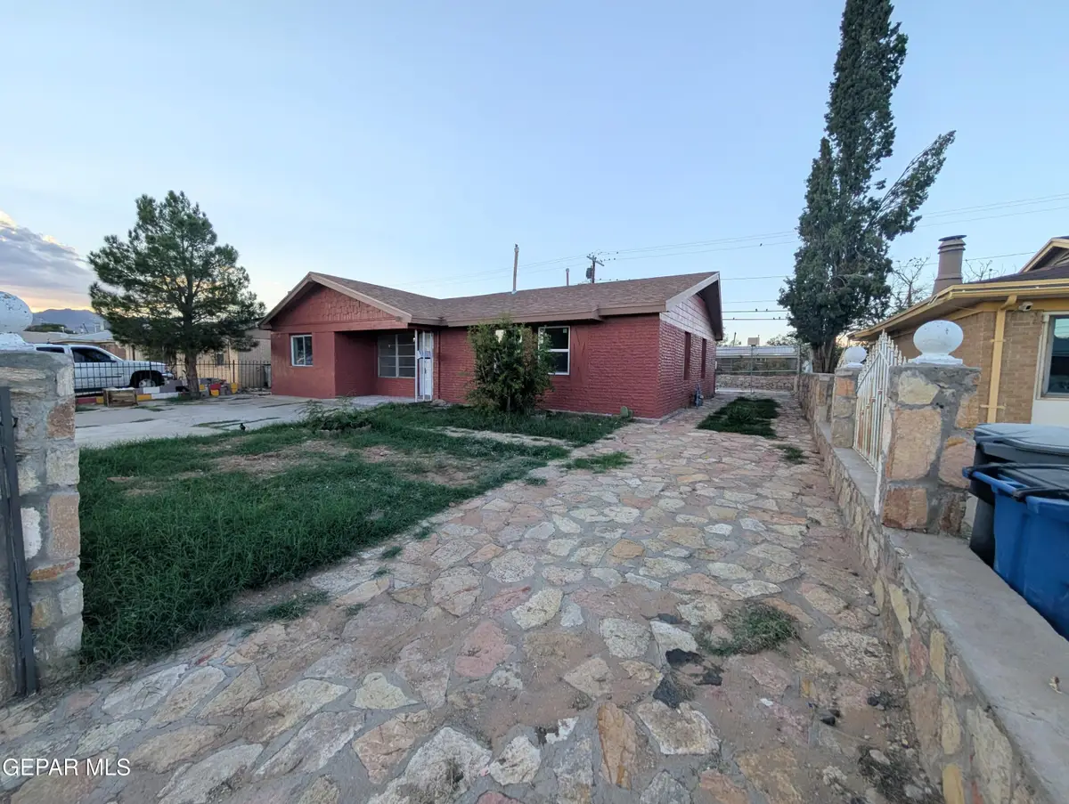 5633 Calgary Avenue, El Paso, TX 79924 - #1