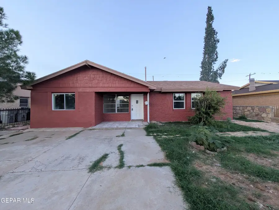 5633 Calgary Avenue, El Paso, TX 79924 - #2