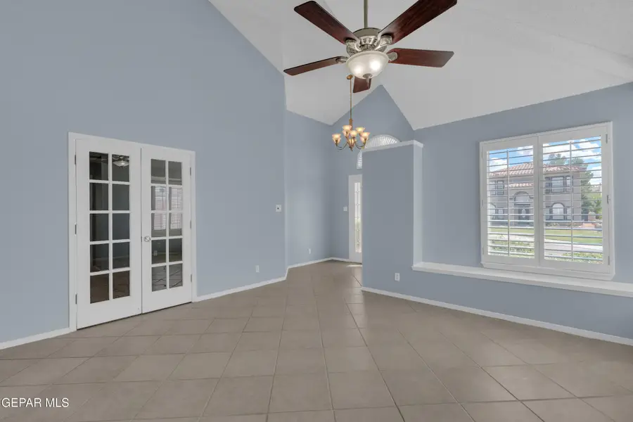 6033 Los Pueblos Drive, El Paso, TX 79912 - #3