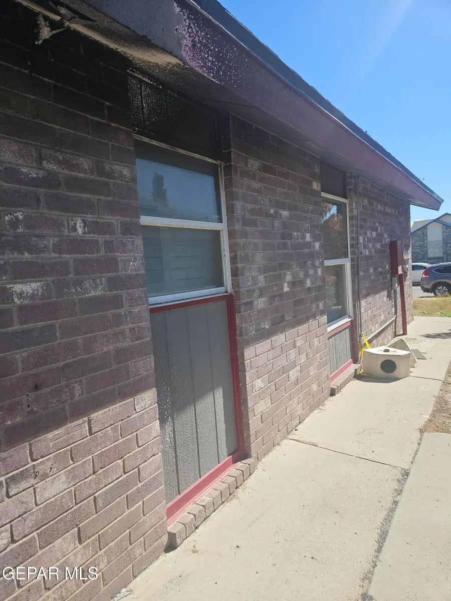 11953 Royal Woods Drive, El Paso, TX 79936 - #3