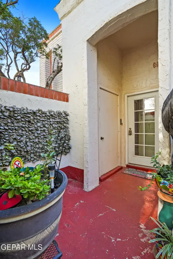 6201 Escondido Drive #7D, El Paso, TX 79912