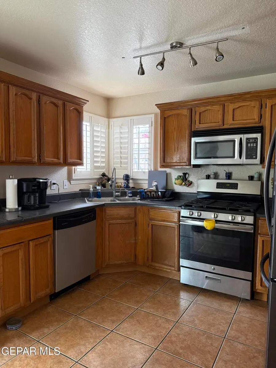 469 Mystic Desert Drive, Horizon City, TX 79928 - #3