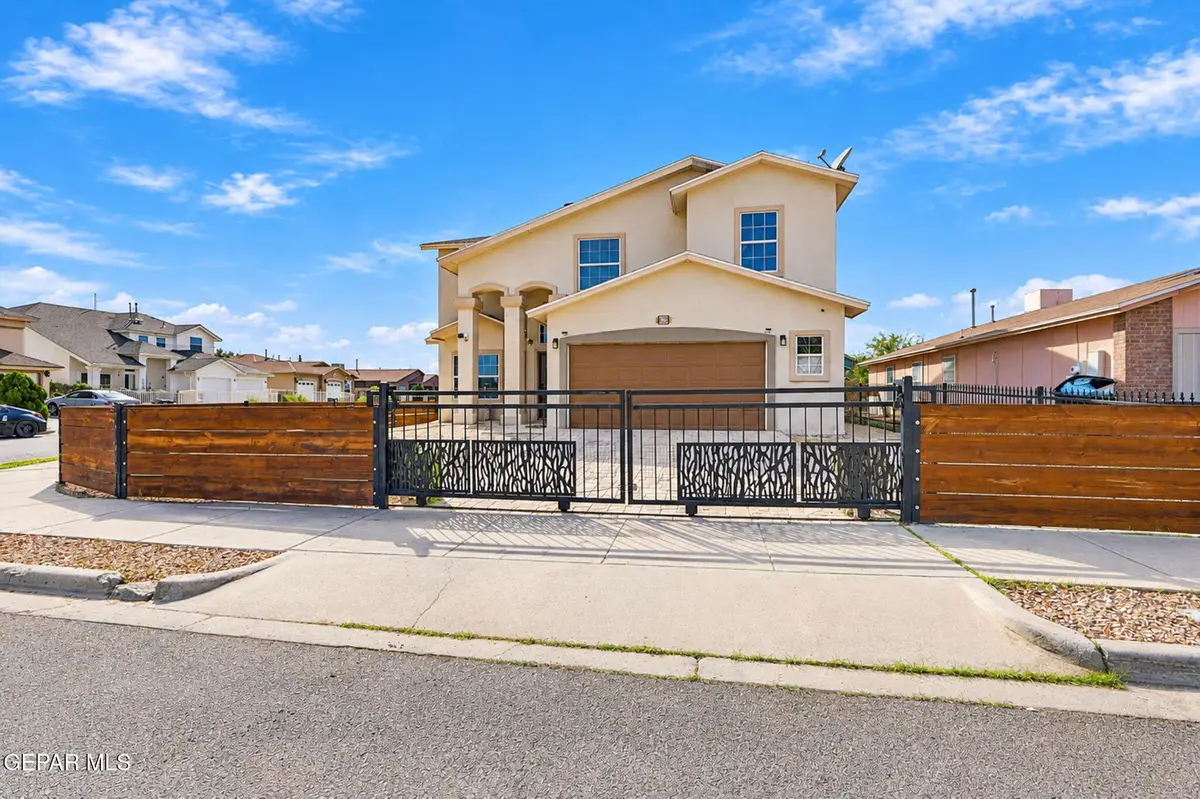 749 Cora Ruecker, Horizon City, TX 79928 - #1