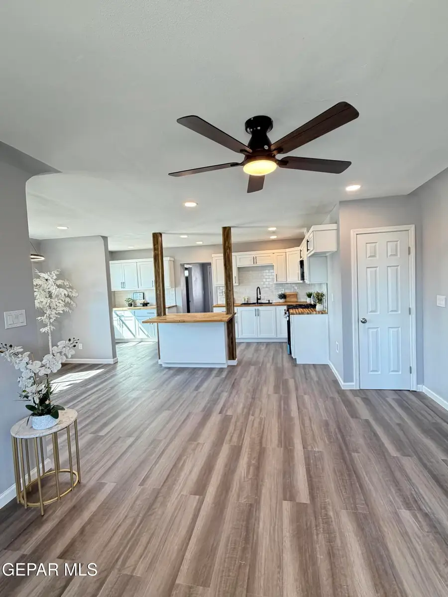 201 Wooldridge Drive, El Paso, TX 79915 - #3
