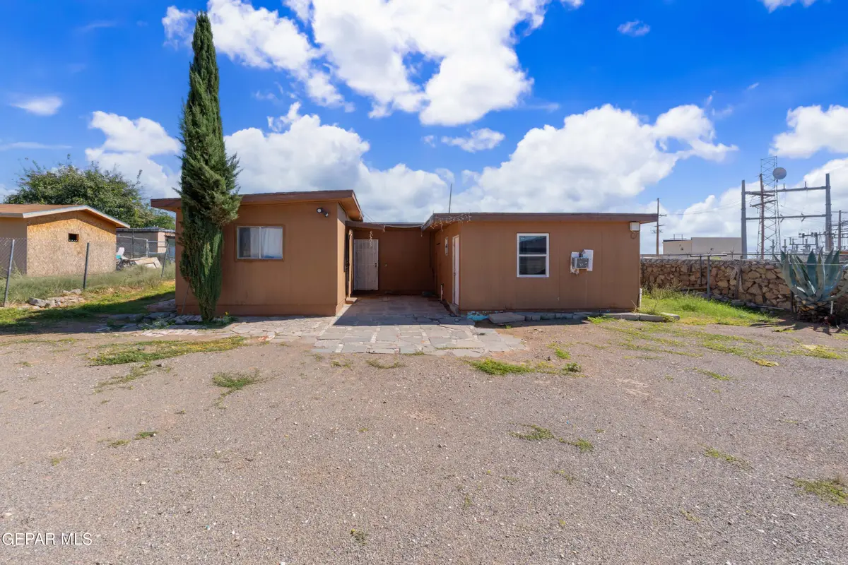 3948 Vanderveer Drive, El Paso, TX 79938 - #1