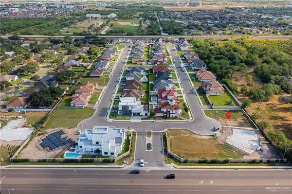 2801 Esmeralda Street, Edinburg, TX 78539