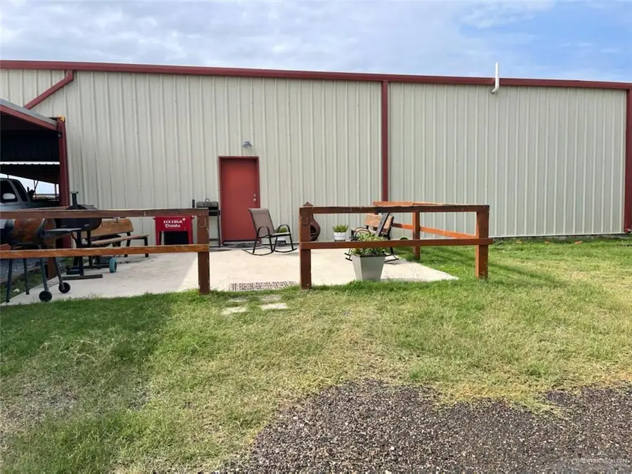 561 Lion Lake Drive N, Progreso Lakes, TX 78596 - #2