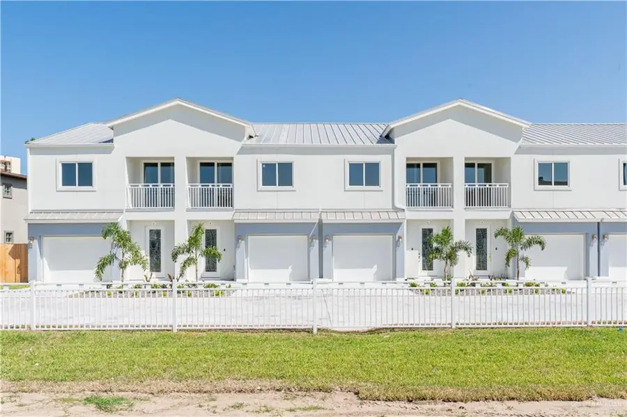 109 E Parade Drive #D, South Padre Island, TX 78597 - Image #2