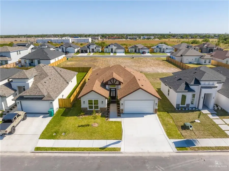 1406 E Danielle Avenue, Pharr, TX 78577 - Image #2