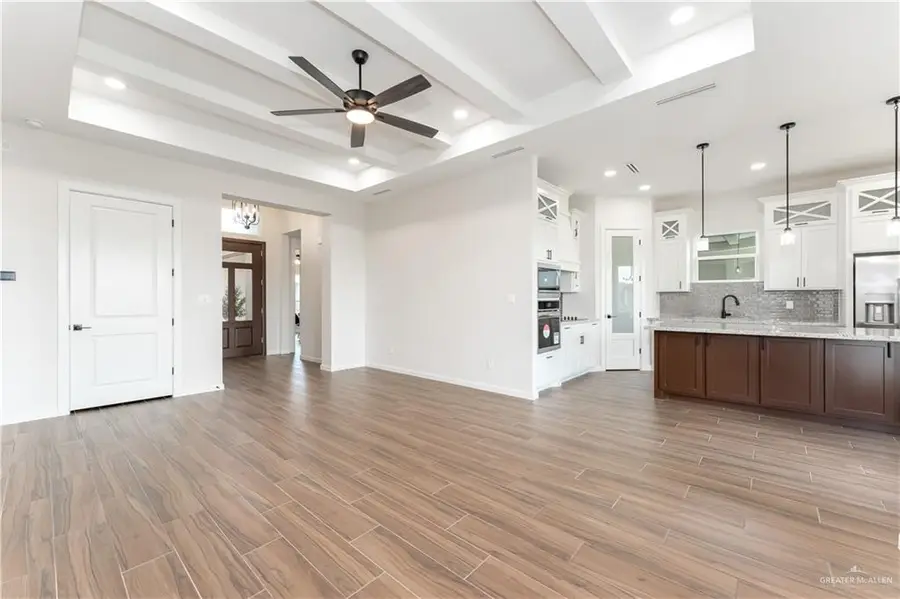 1406 E Danielle Avenue, Pharr, TX 78577 - Image #3