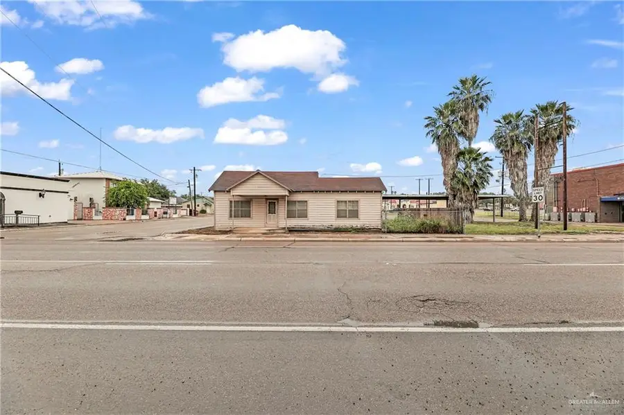 107 E Main Street, Rio Grande City, TX 78582 - Image #2