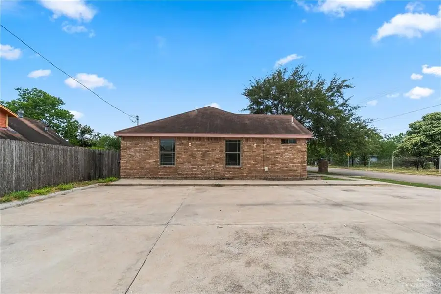 523 Perkins Avenue, Mission, TX 78572 - Image #2