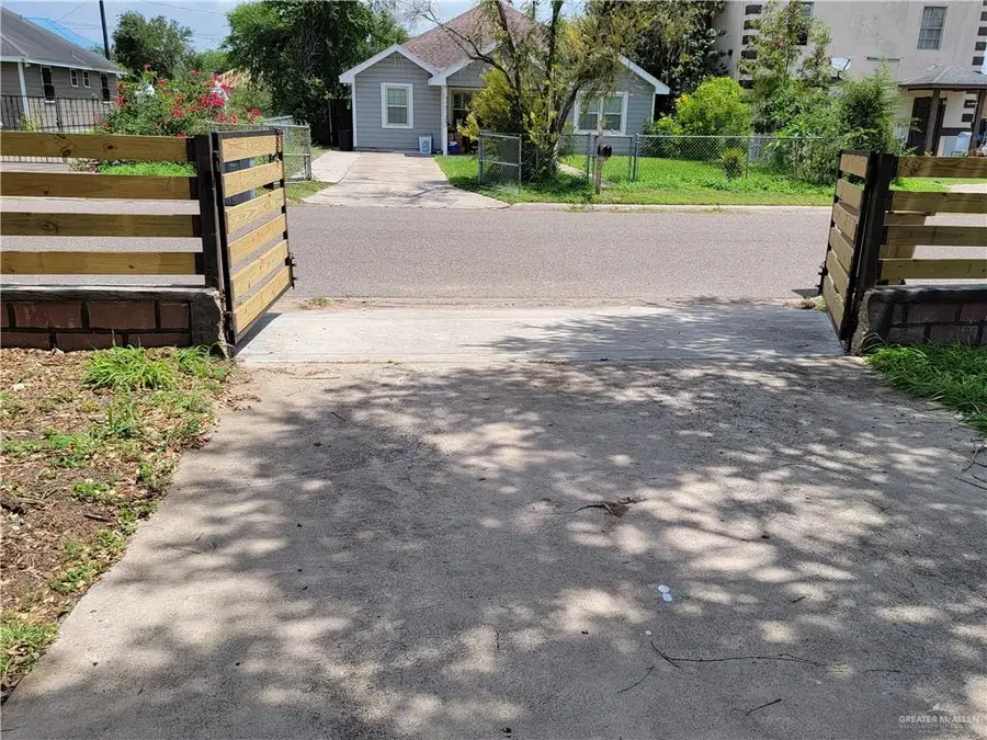 906 E Van Week Street, Edinburg, TX 78541 - Image #3