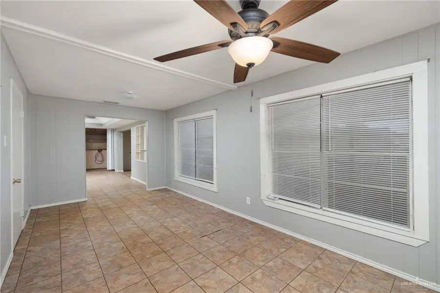 709 N 9th Place, Alamo, TX 78516 - Image #3