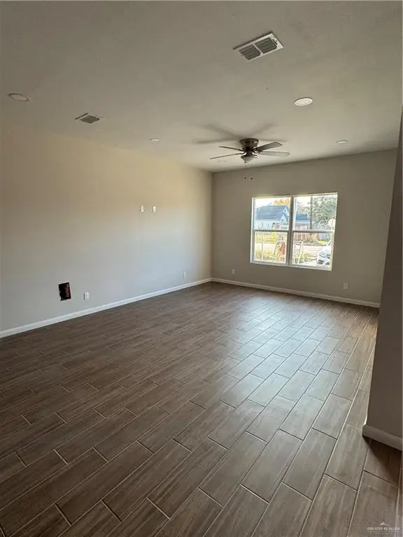 1409 J And E Street, Hidalgo, TX 78557 - Image #2