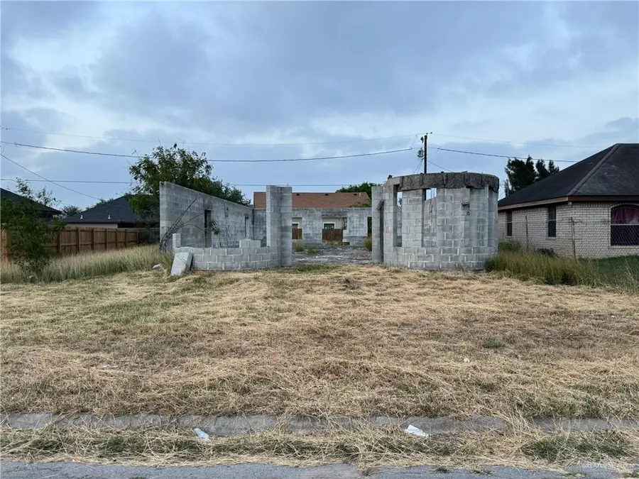 703 E Scurlock Drive, Pharr, TX 78577 - Image #2